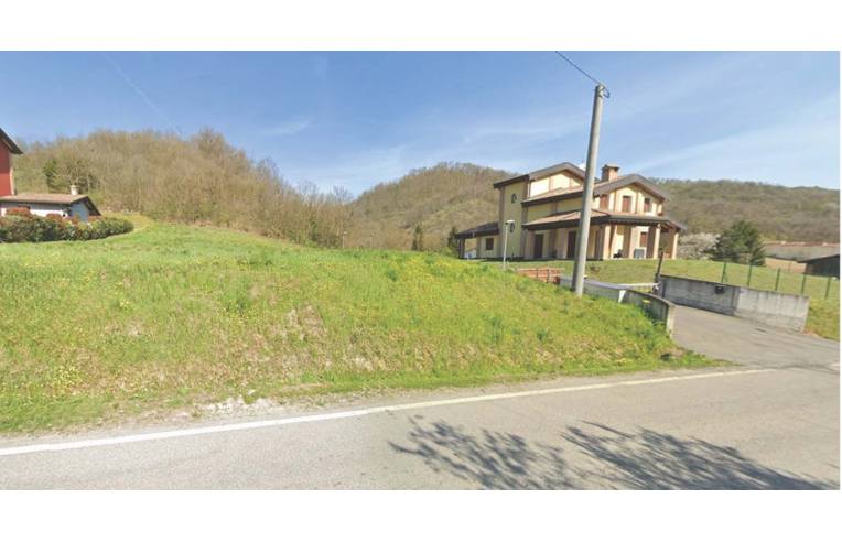 terreno edificabile in vendita a Medesano