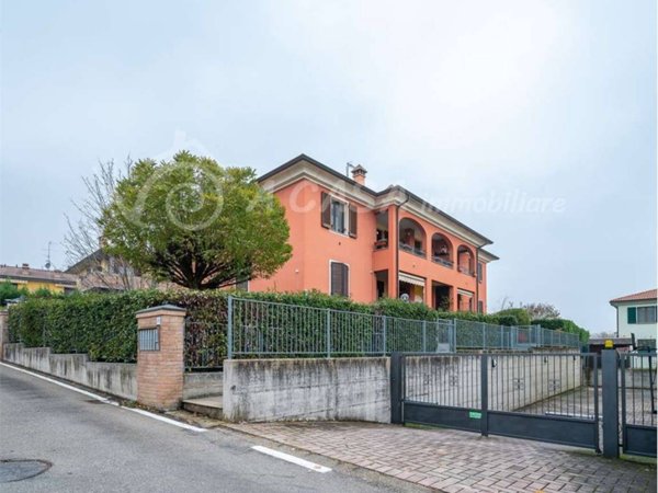 appartamento in vendita a Medesano in zona Ramiola