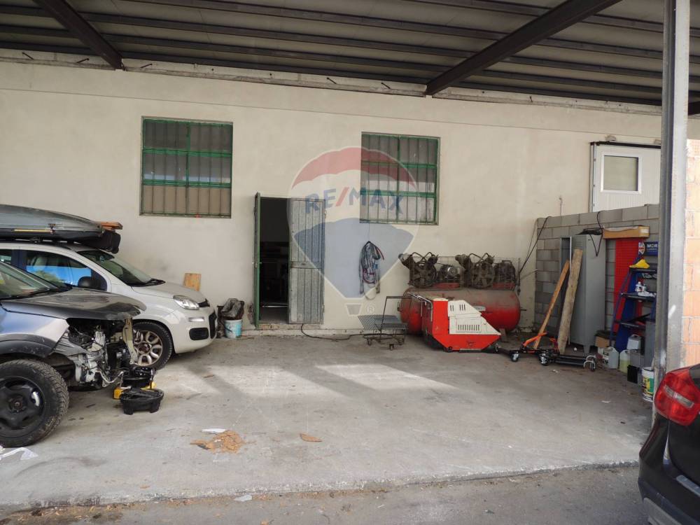 capannone in vendita a Medesano in zona Felegara