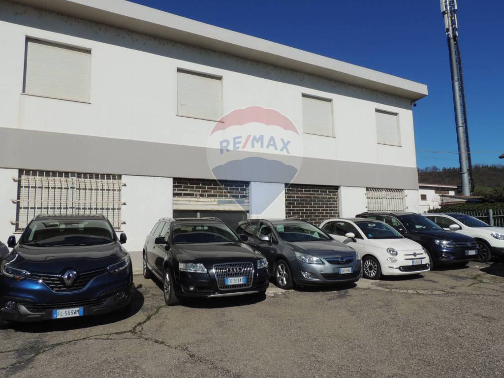 locale commerciale in vendita a Medesano in zona Felegara