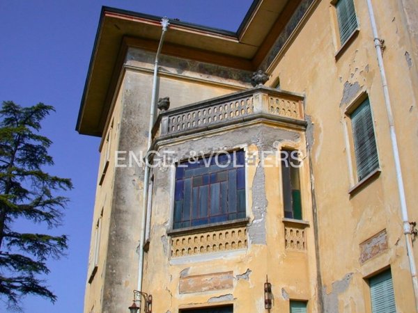 casa indipendente in vendita a Medesano