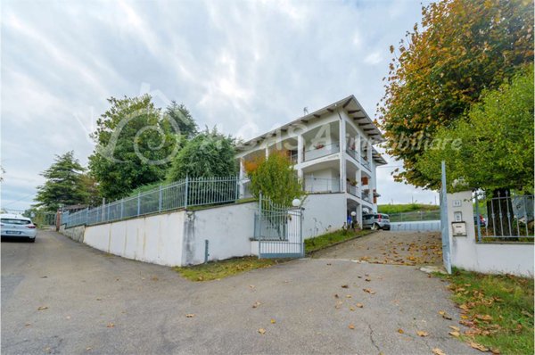 casa indipendente in vendita a Medesano