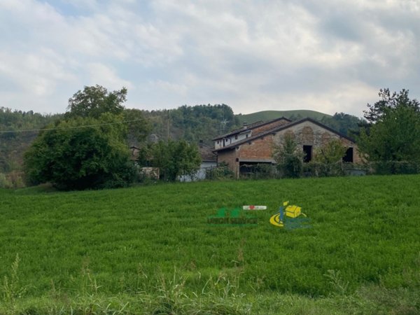 casa indipendente in vendita a Medesano