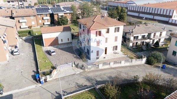 appartamento in vendita a Medesano in zona Felegara