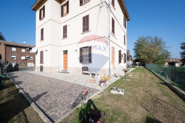 appartamento in vendita a Medesano in zona Felegara