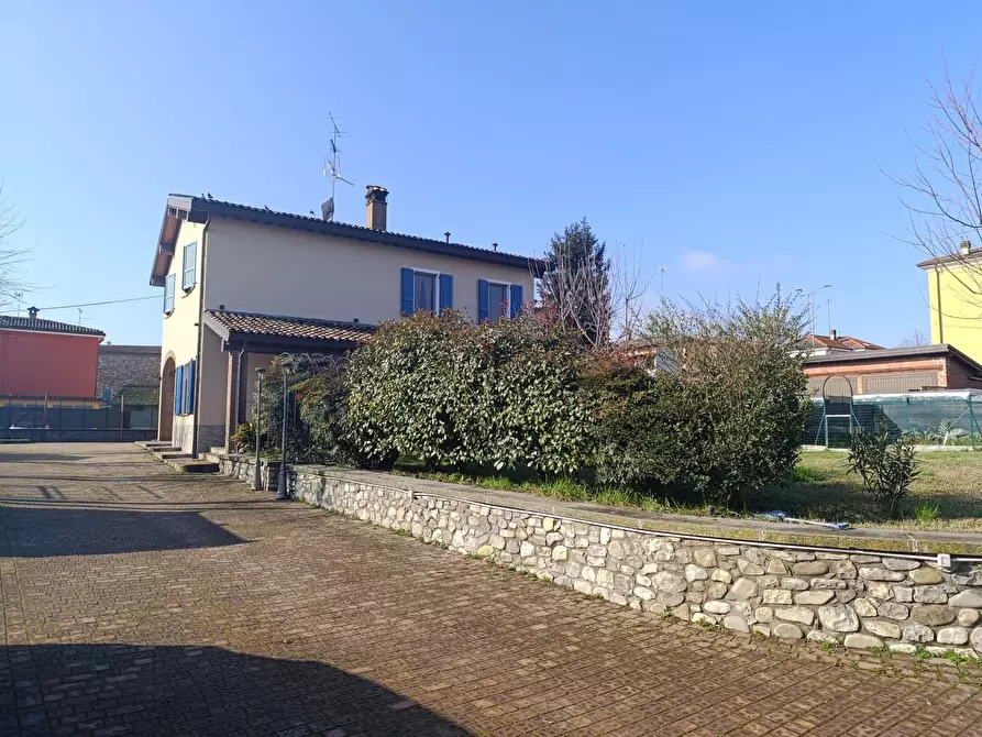 casa indipendente in vendita a Medesano in zona Felegara