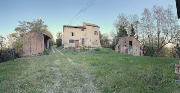 casa indipendente in vendita a Medesano in zona Sant'Andrea Bagni