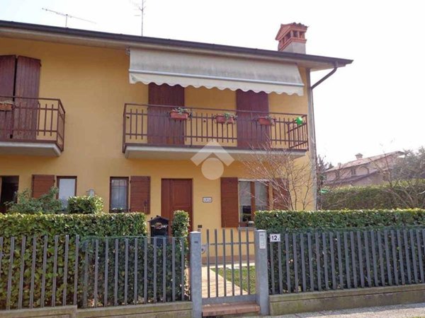 casa indipendente in vendita a Medesano
