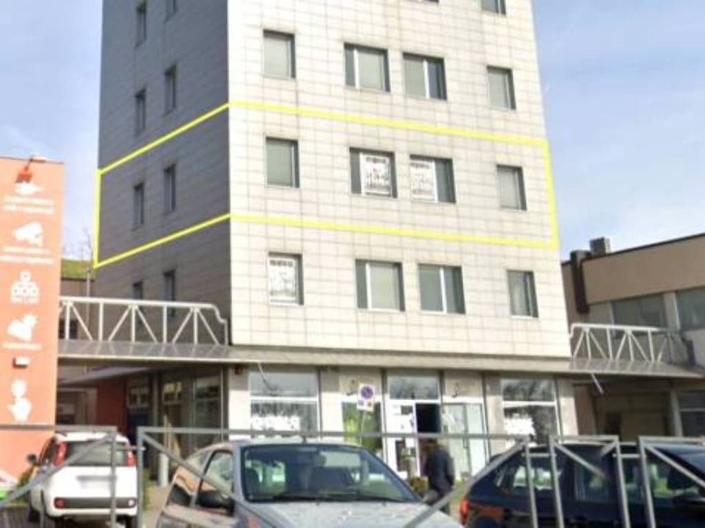 ufficio in vendita a Medesano