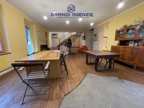 appartamento in vendita a Medesano in zona Miano