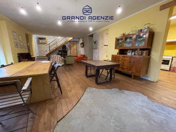 appartamento in vendita a Medesano in zona Miano