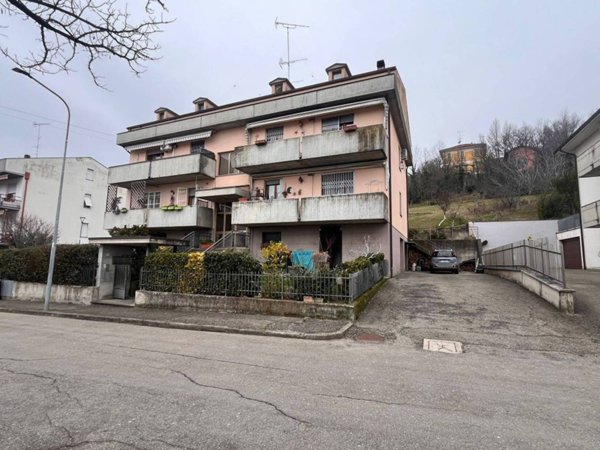appartamento in vendita a Medesano in zona Felegara