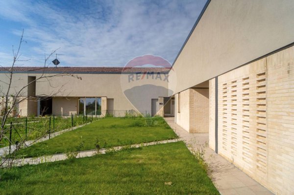 casa indipendente in vendita a Medesano