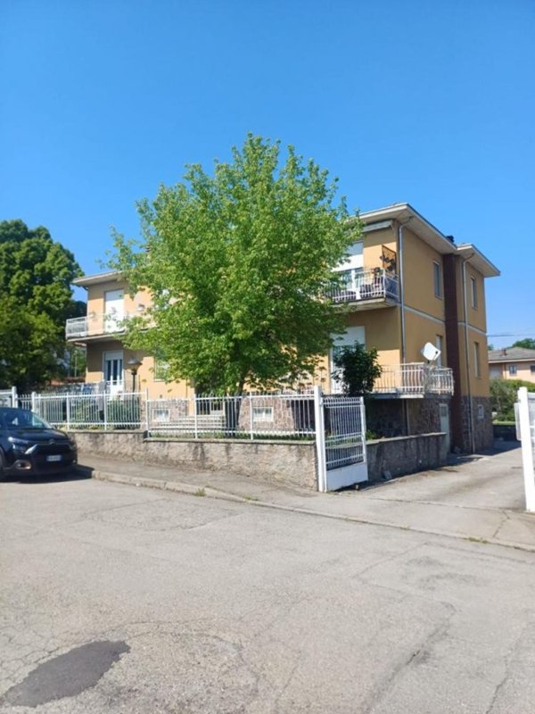 appartamento in vendita a Medesano in zona Ramiola