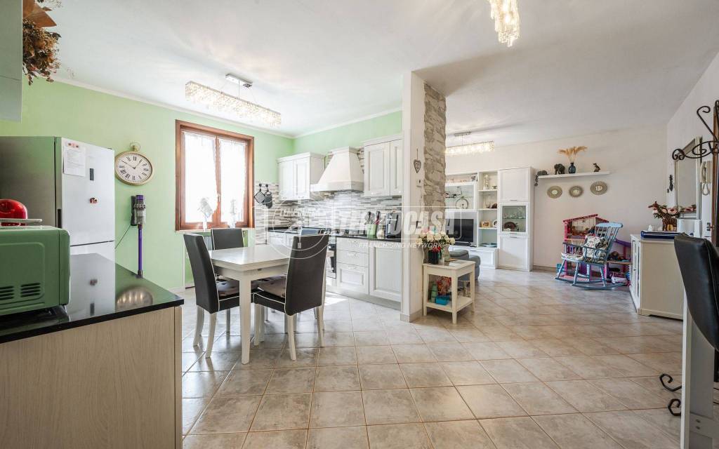 appartamento in vendita a Medesano in zona Felegara