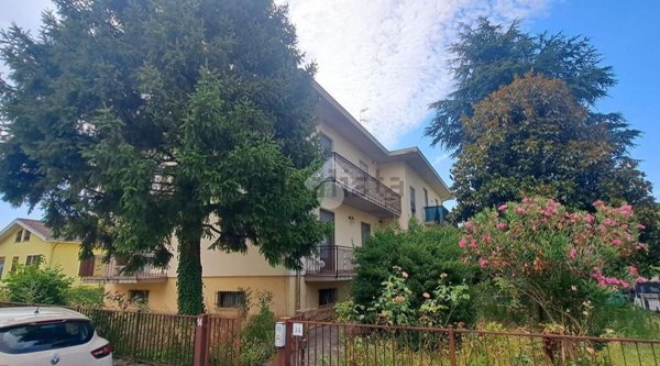 appartamento in vendita a Medesano in zona Sant'Andrea Bagni