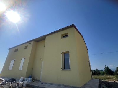 casa indipendente in vendita a Medesano