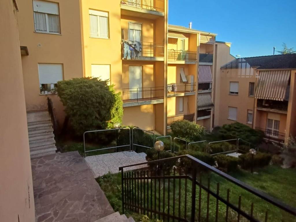 appartamento in vendita a Medesano in zona Ramiola