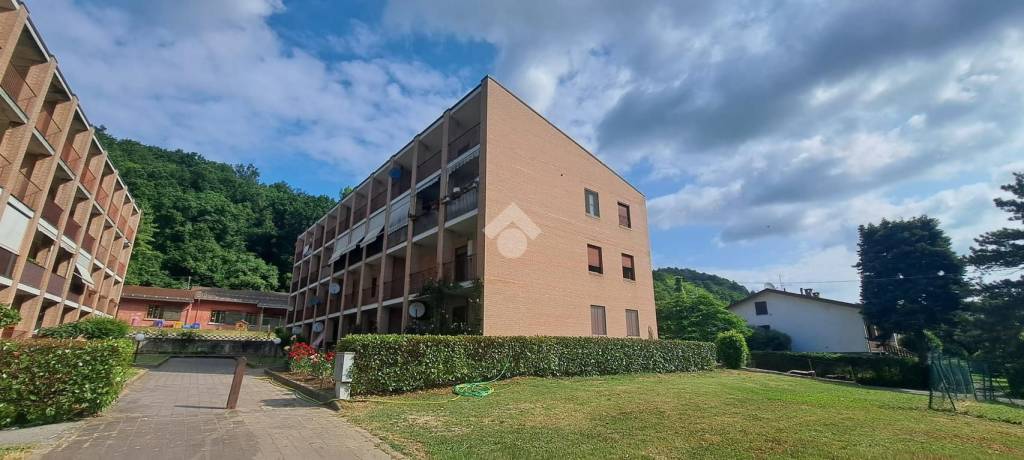 appartamento in vendita a Medesano in zona Felegara