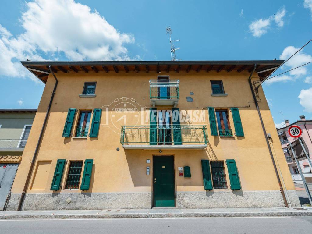 casa indipendente in vendita a Medesano in zona Felegara