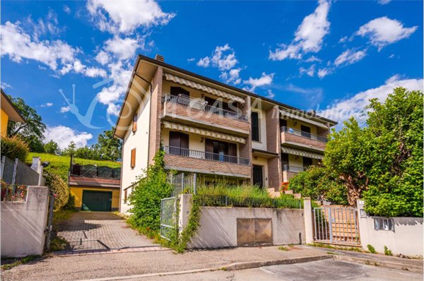 appartamento in vendita a Medesano in zona Sant'Andrea Bagni