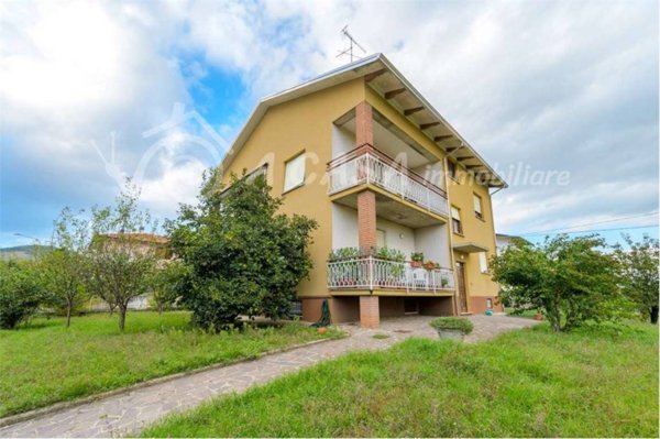casa indipendente in vendita a Medesano in zona Ramiola