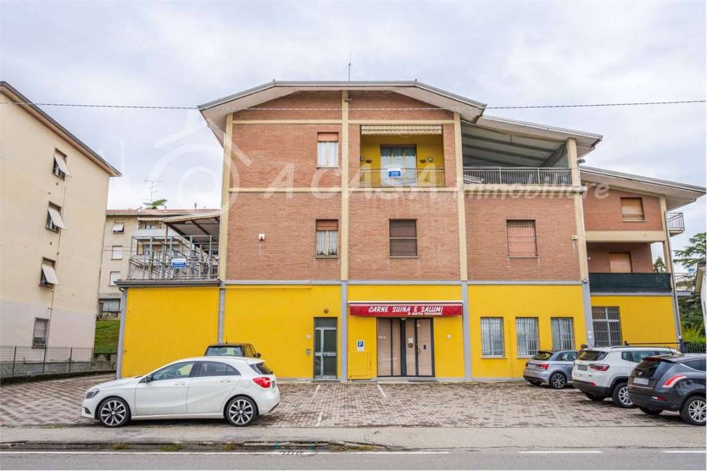 ufficio in vendita a Medesano in zona Ramiola