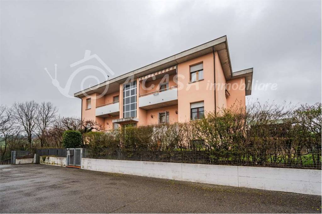 appartamento in vendita a Medesano in zona Ramiola