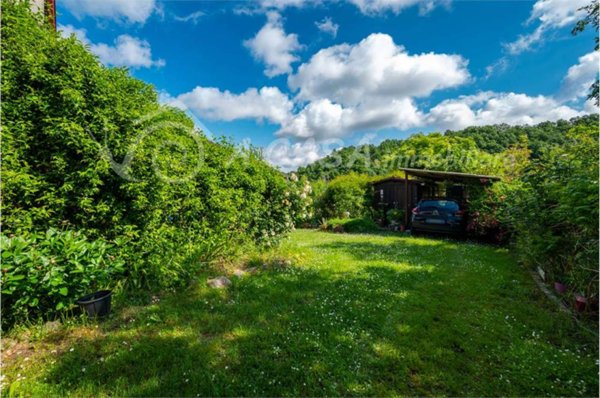 casa indipendente in vendita a Medesano