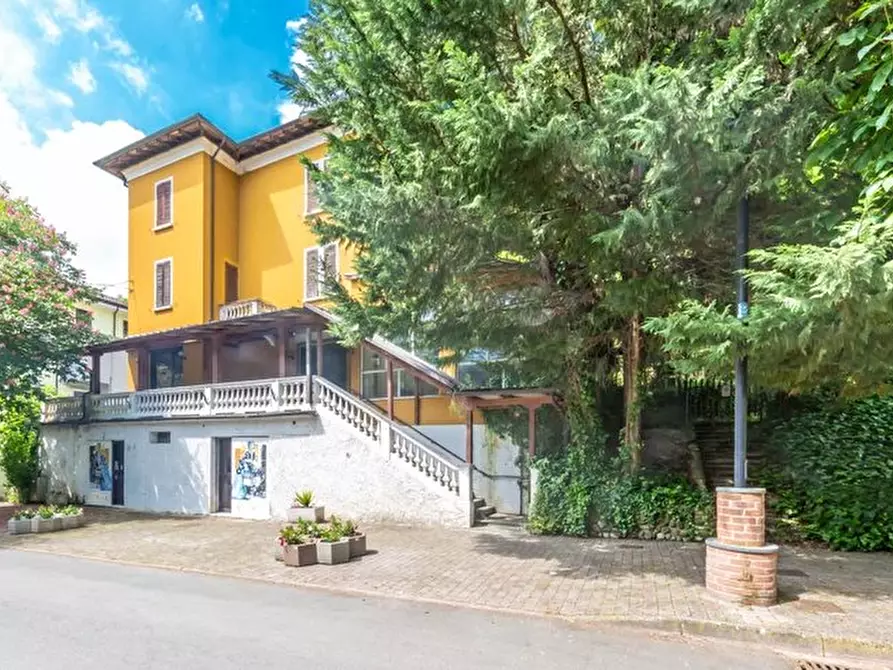 casa indipendente in vendita a Medesano in zona Sant'Andrea Bagni