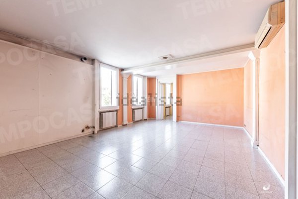 appartamento in vendita a Medesano in zona Felegara