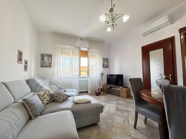 appartamento in vendita a Medesano in zona Ramiola