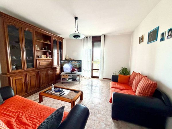 appartamento in vendita a Medesano in zona Felegara