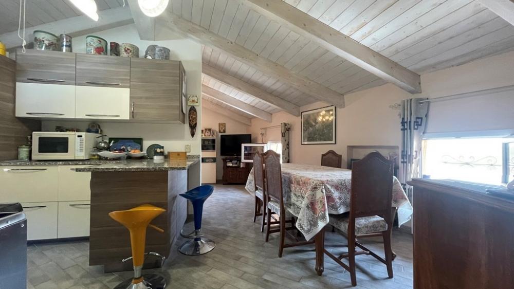 casa indipendente in vendita a Medesano in zona Felegara