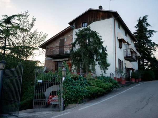 appartamento in vendita a Medesano in zona Ramiola