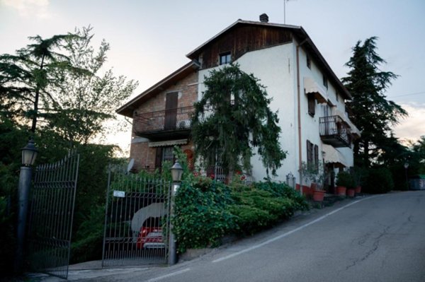 appartamento in vendita a Medesano in zona Ramiola