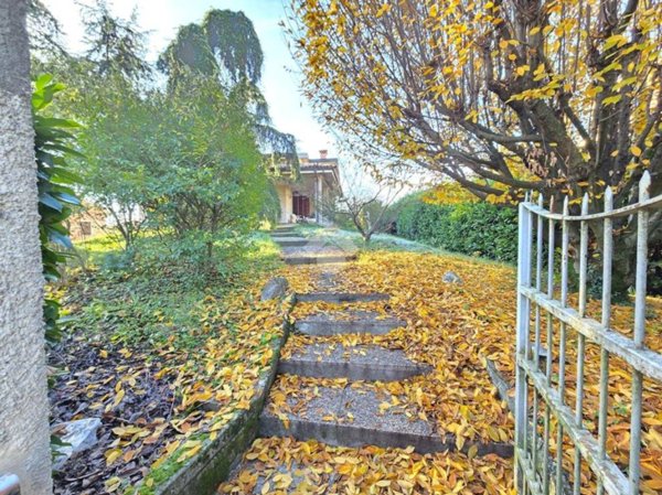 casa indipendente in vendita a Medesano