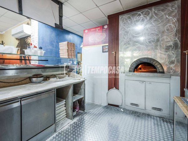 negozio in vendita a Medesano in zona Ramiola