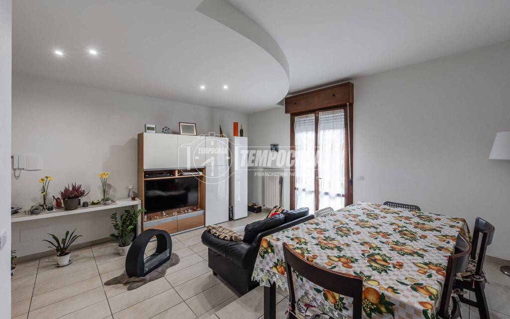 appartamento in vendita a Medesano in zona Felegara