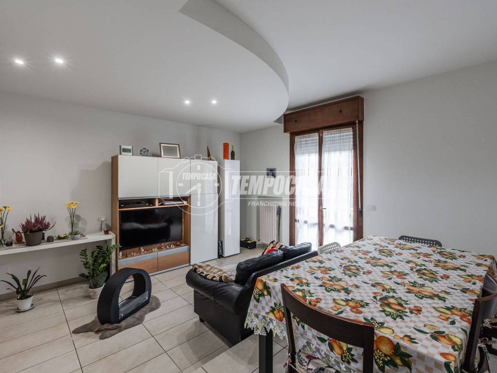 appartamento in vendita a Medesano in zona Felegara