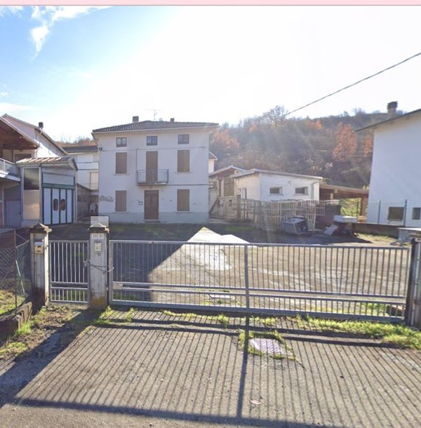 appartamento in vendita a Medesano in zona Sant'Andrea Bagni