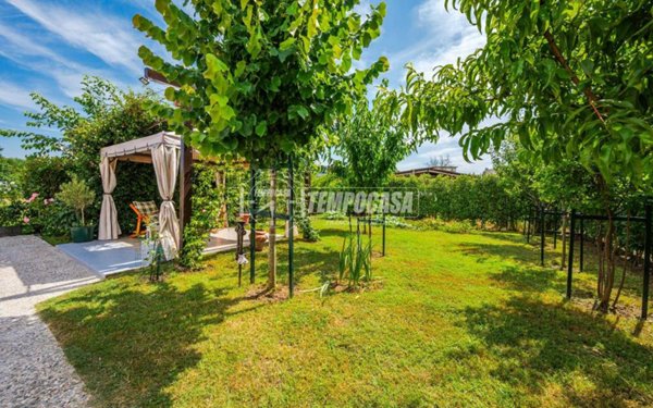 casa indipendente in vendita a Medesano