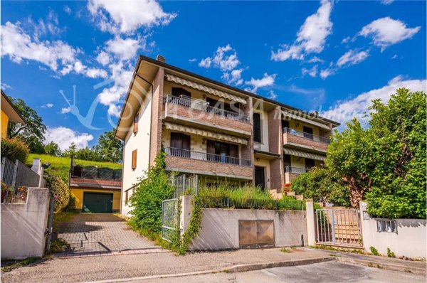 appartamento in vendita a Medesano in zona Sant'Andrea Bagni