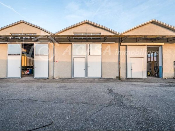 ufficio in vendita a Medesano