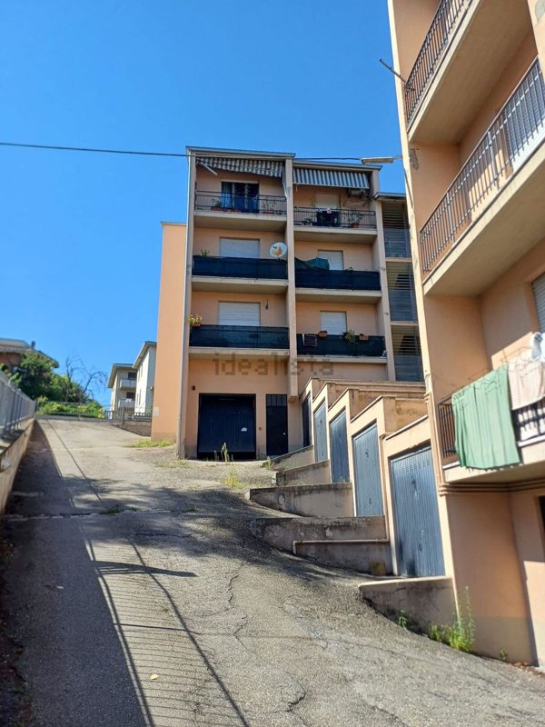 appartamento in vendita a Medesano in zona Ramiola