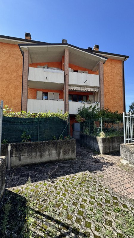 appartamento in vendita a Medesano in zona Ramiola