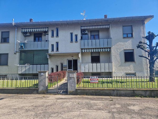 appartamento in vendita a Medesano in zona Felegara