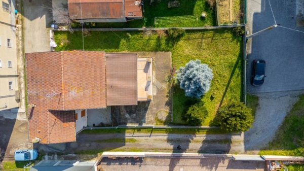 casa indipendente in vendita a Medesano