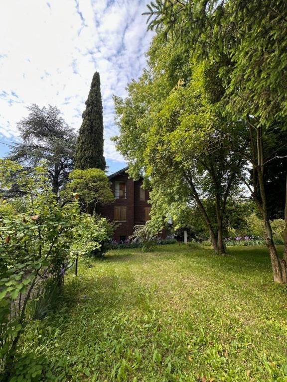 casa indipendente in vendita a Medesano