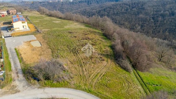 casa indipendente in vendita a Medesano